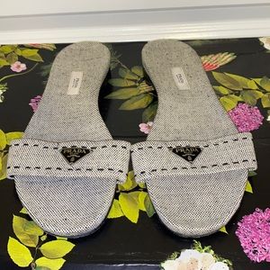 Authentic Black And White Prada Linen Slide Sandals Size 36 WITH EMBLEM